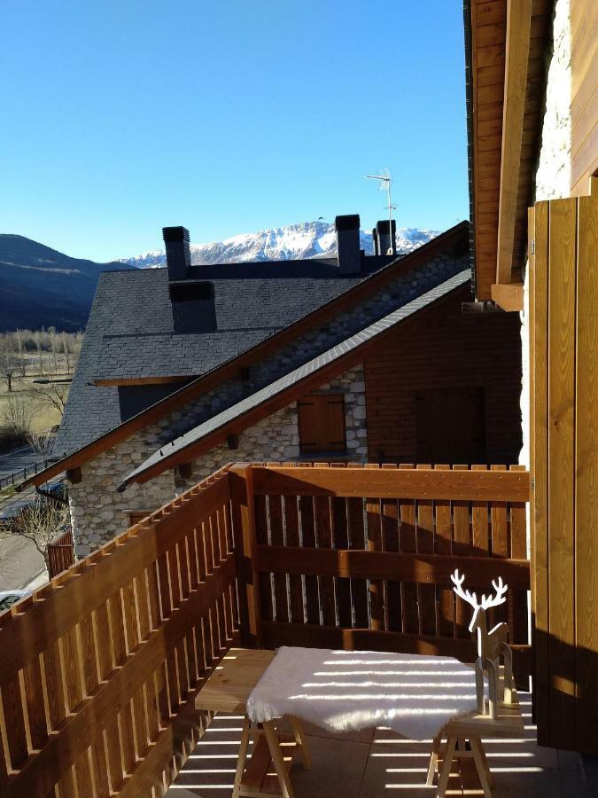 Ferienwohnung Tuca Del Mont Benasque Exterior foto